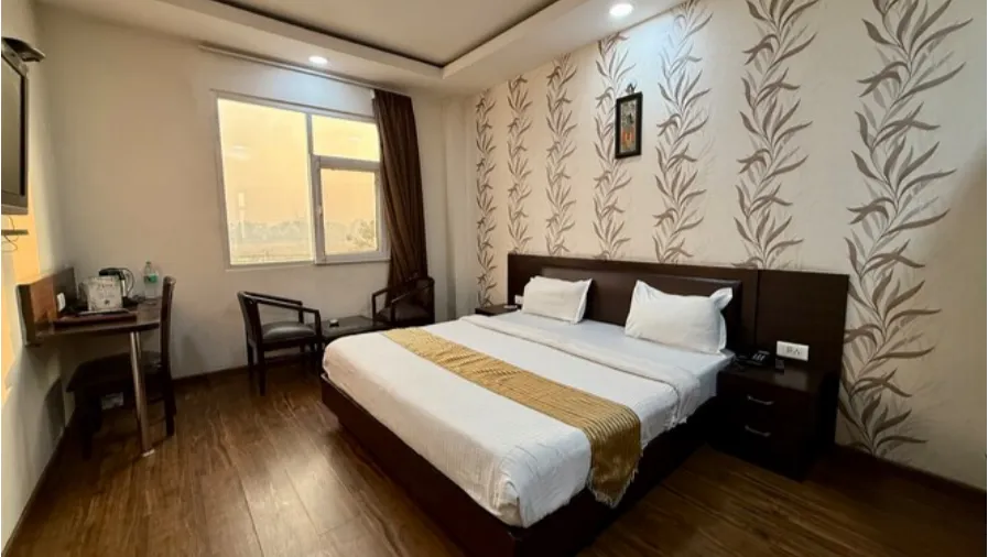 Executive Room with Working Desk